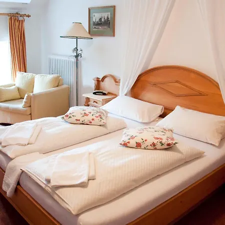 Haus Schlesien Отель