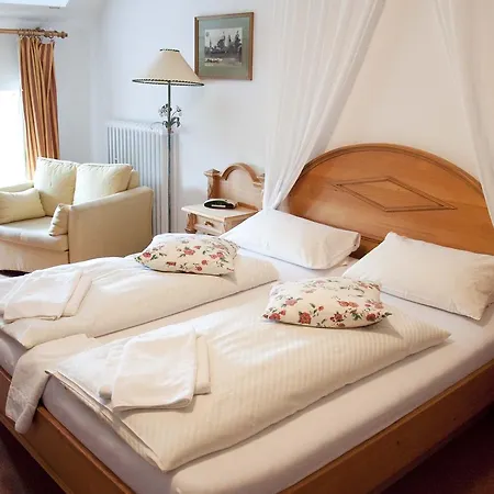 Haus Schlesien Отель